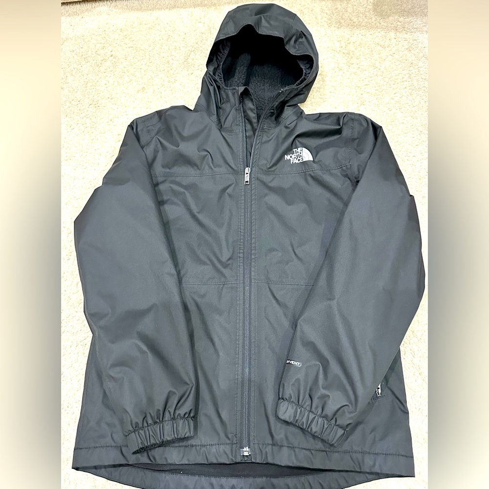 The North Face Jacket (Youth/Boys)